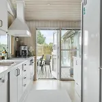 Pet Friendly In With Wifi Hornbaek