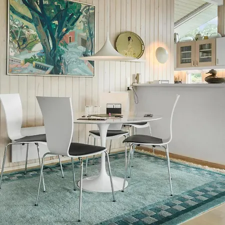 Amazing In With Kitchen Holiday home