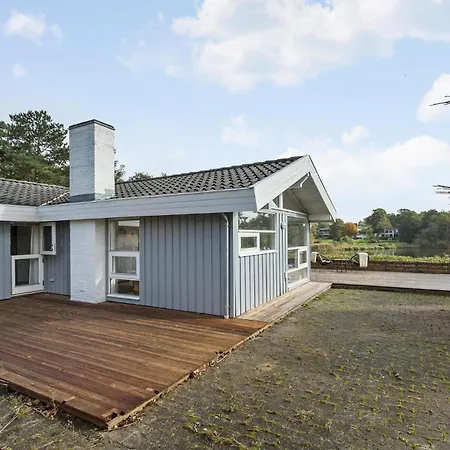Amazing In With Kitchen Holiday home *